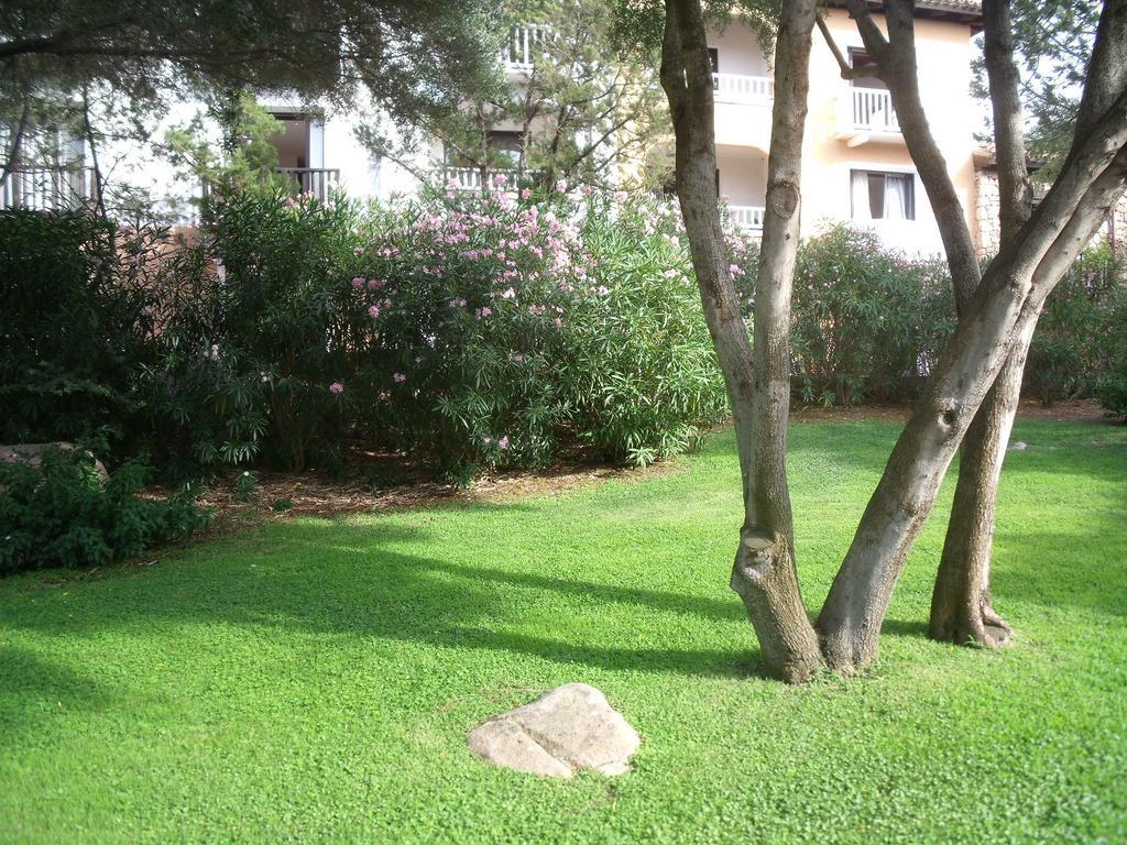 Bilocale Residence Gardens Porto Rotondo Esterno foto