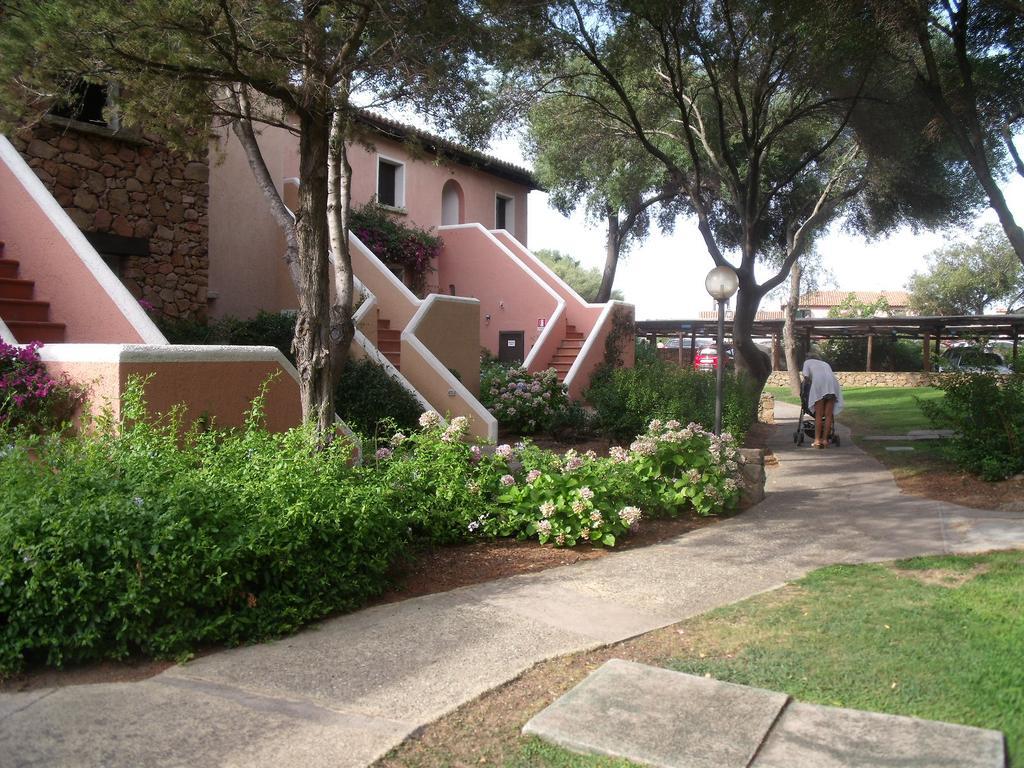 Bilocale Residence Gardens Porto Rotondo Esterno foto